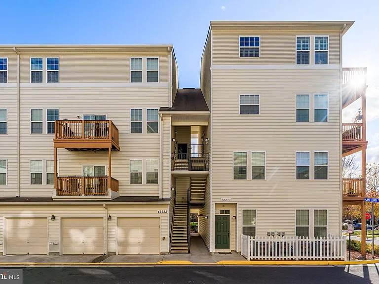 42235 San Juan Ter #303 — Photo 4