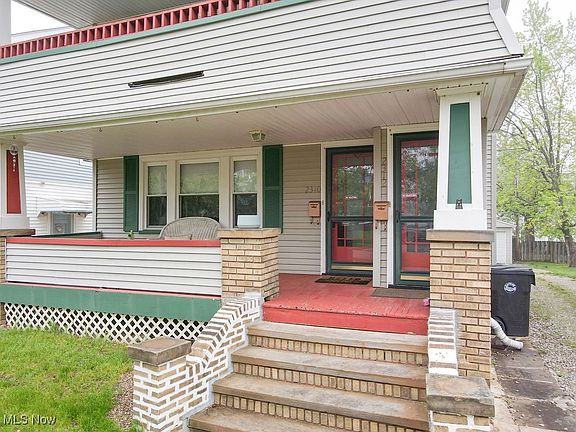 4th image of 2310 Oak Park Ave