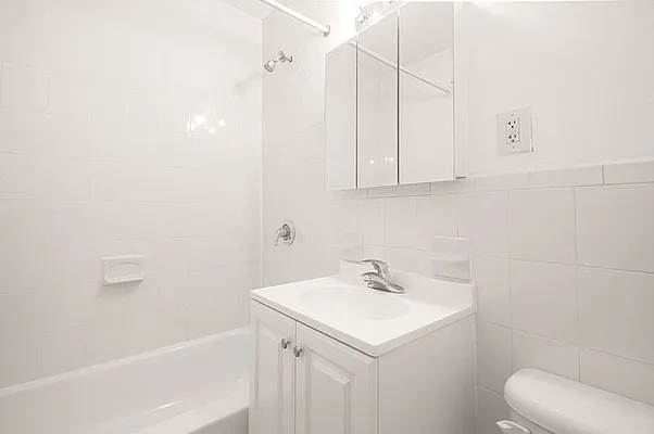 Rented by Zumper Inc | media 7