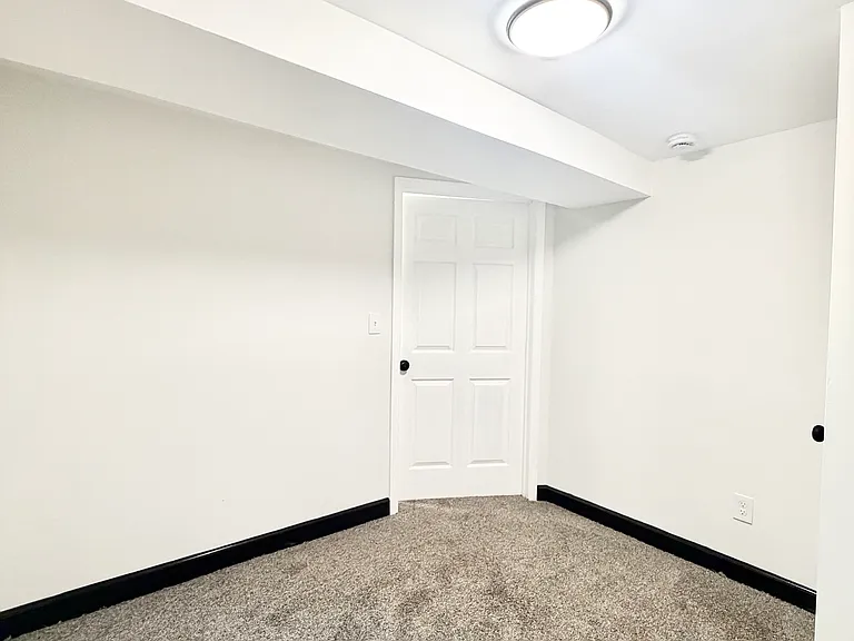 2525 W Lafayette Ave — Photo 23
