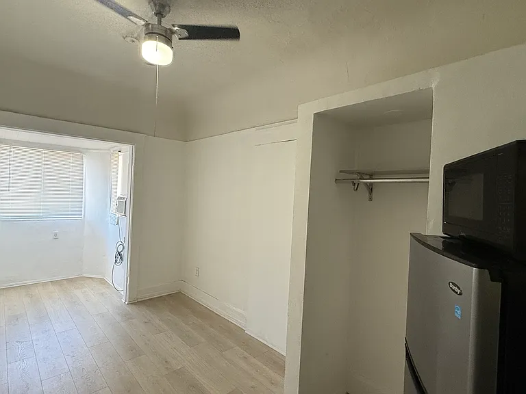 2408 S Grand Ave #17 — Photo 1