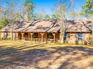 106 Hurtis Rogers Ln, Lucedale, MS 39452