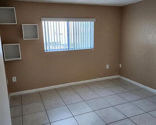 4th image of 6130 W 21st Ct APT 301