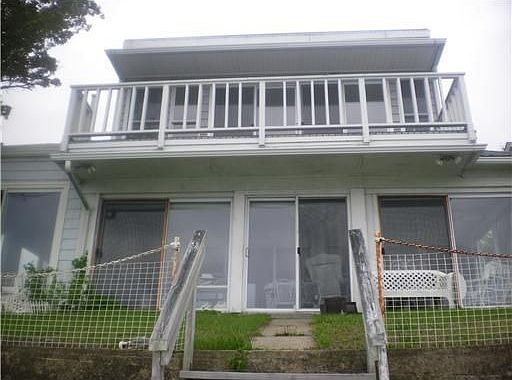 1st image of 39 Narragansett St