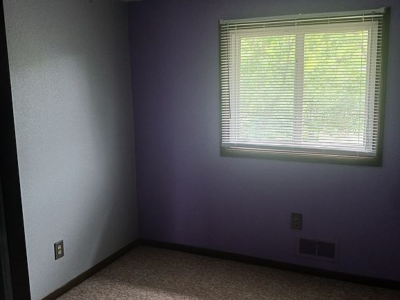 3rd image of 1537 8th St S