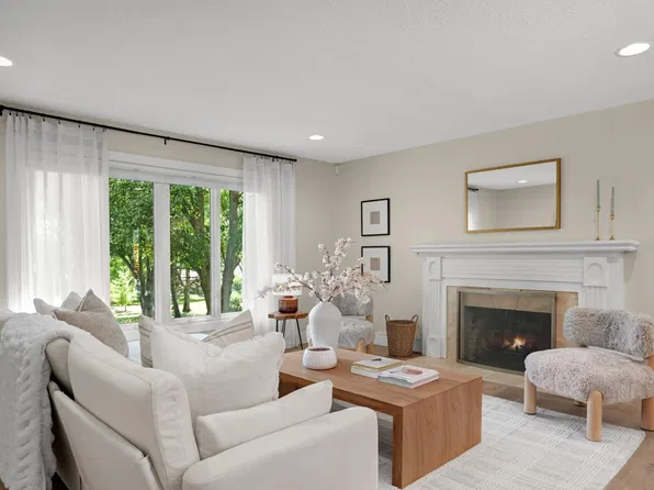 7204 Glouchester Dr, Edina, MN 55435