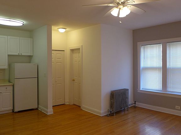 4th image of 3955 N Lamon Ave APT 309
