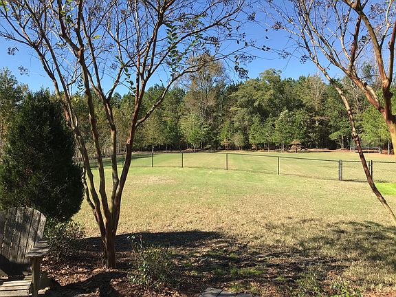 3rd image of 2930 Anderson Creek Dr