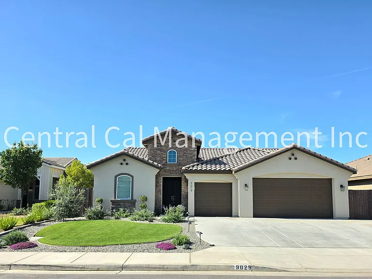 9029 Almond Creek Dr — Photo 1