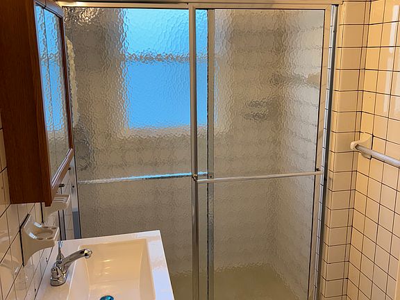 3rd image of 42 Kessler Ave #2