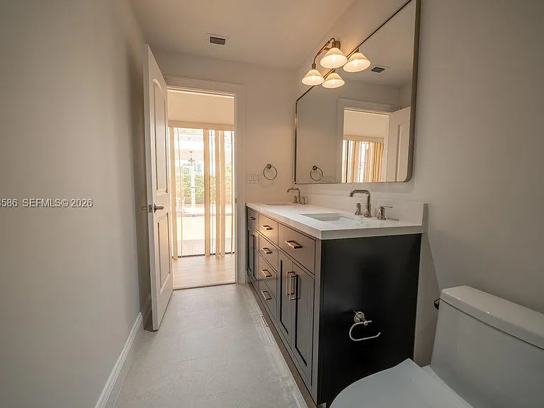 1550 S Greenway Dr — Photo 34