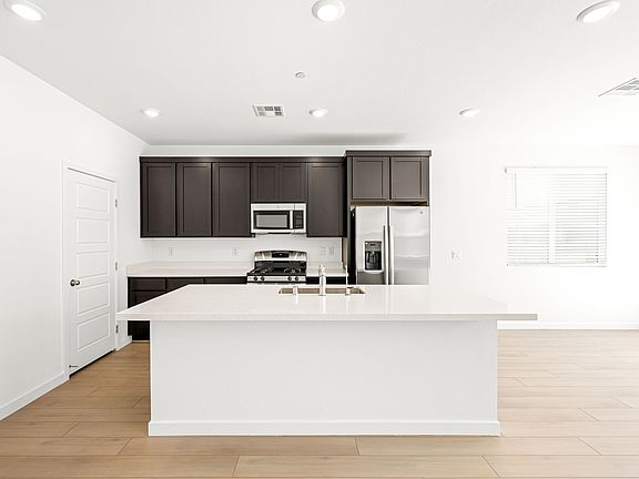 6 web or mls Lennar 8179 Gusty Brook St 6