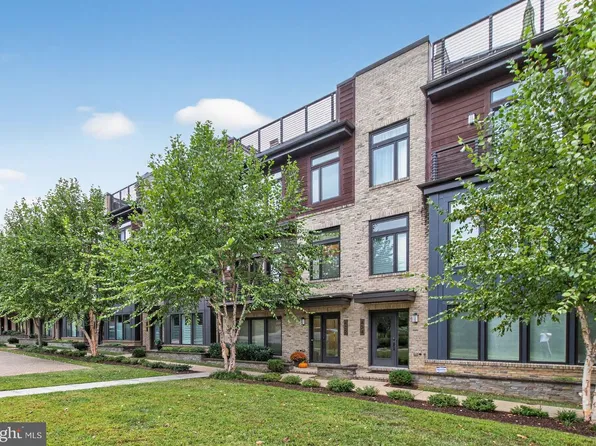 432 Barlow Pl, Bethesda, MD 20814