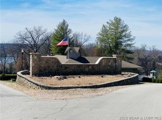 1004 Beacon Ridge Dr, Lake Ozark, MO 65049