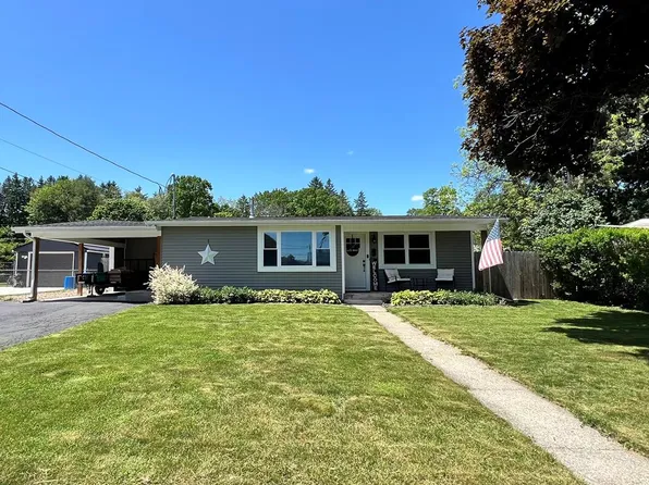 145 Matthew Cir, Horseheads, NY 14845