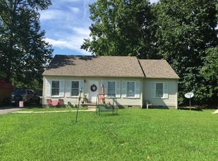 121 J Everette Ln, La Follette, TN 37766