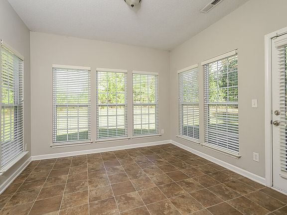 5th image of 235 Creeks Edge Ct