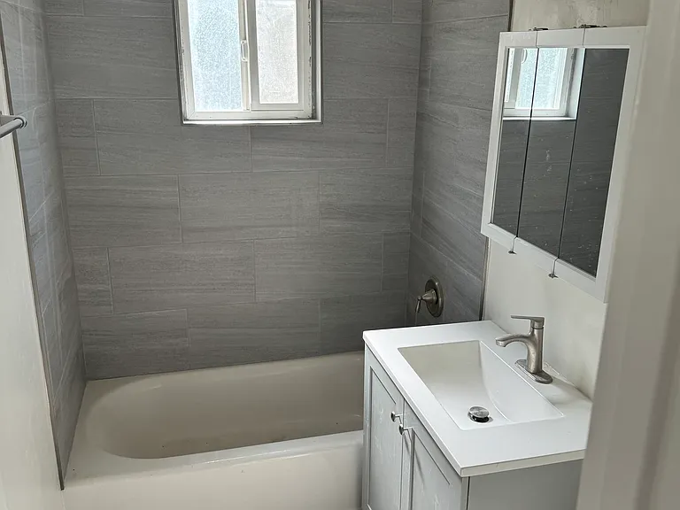 9101 Creekford Dr #D — Photo 6