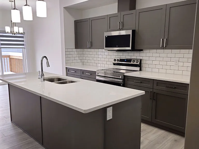 63 Fenwyck Blvd — Photo 7