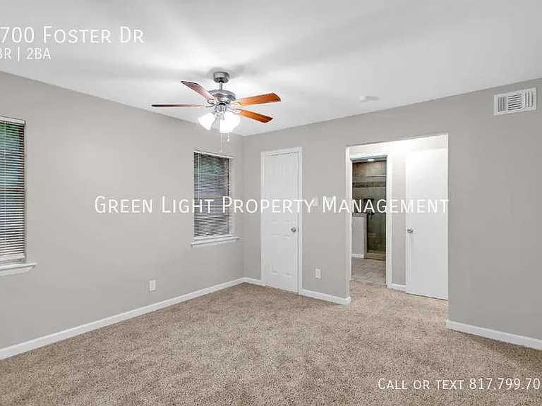 1700 Foster Dr — Photo 8