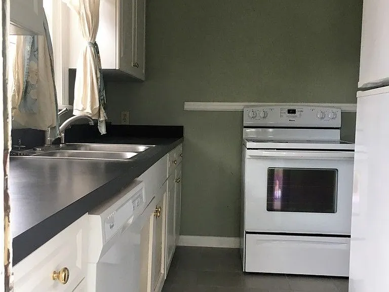 4406 Augusta Ave — Photo 6