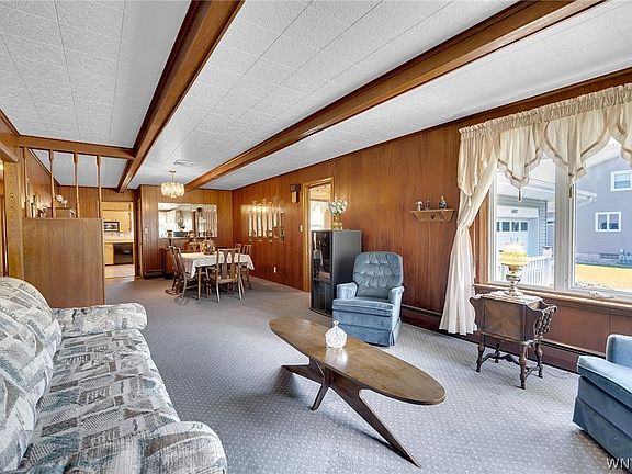 4th image of 6887 Walmore Rd