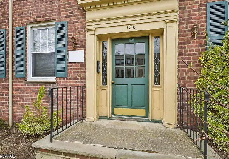 176 Millburn Ave #29 — Photo 3