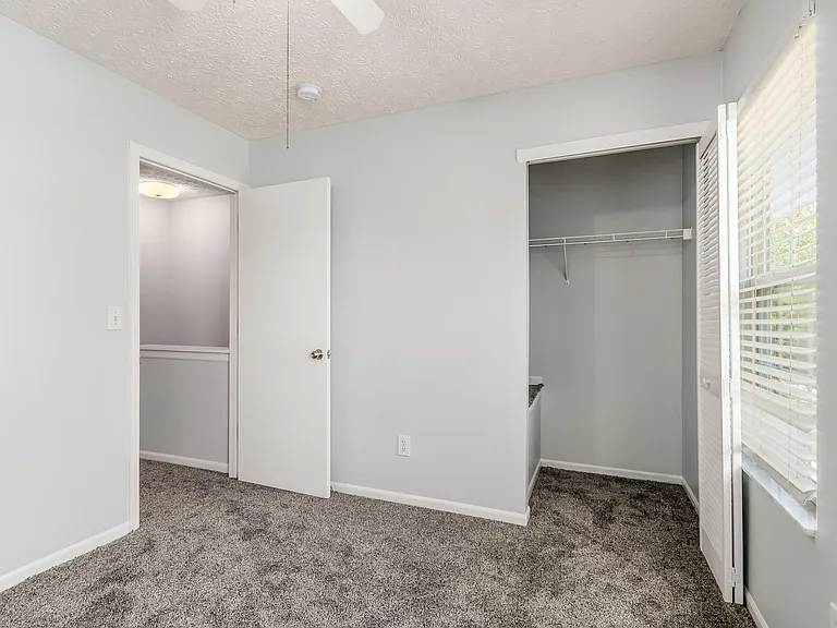 9061 Longstone Dr — Photo 9