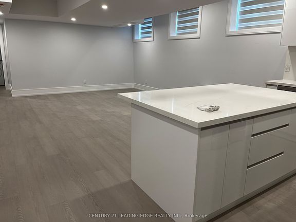 5th image of 170 Dixon Rd #5A