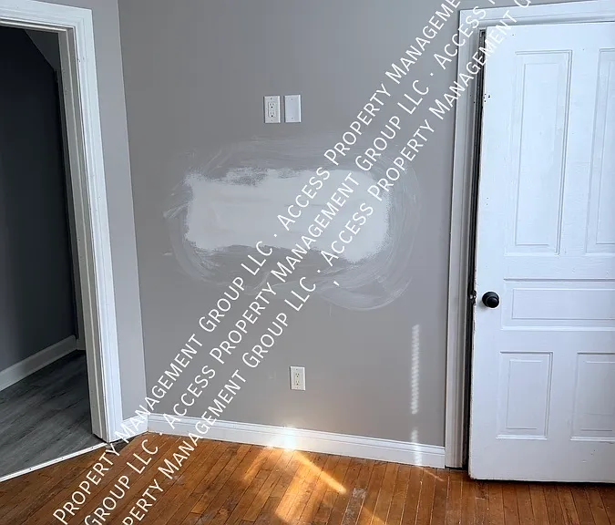 319 Gunnison Ave SW #2 — Photo 3