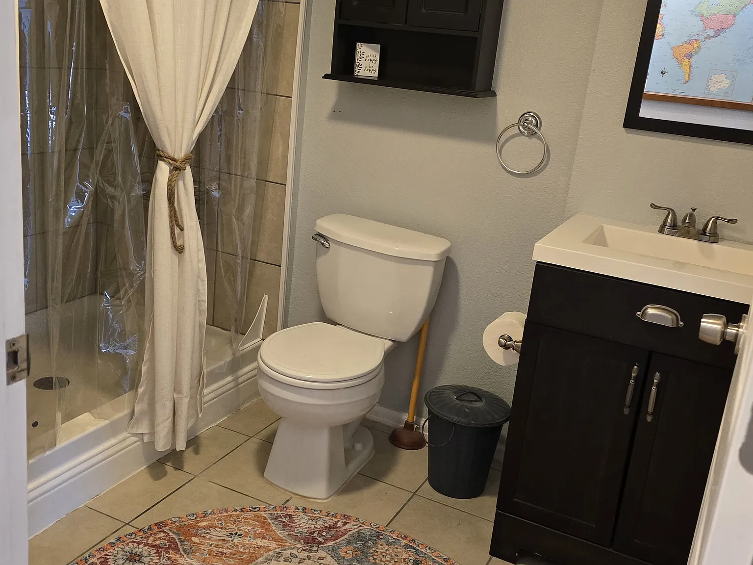 3 bed, 1595 sqft, $1,200 — Photo 2