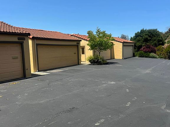 5th image of 23 Wildwood Pl