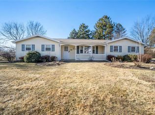 6059 Club House Ln, Allentown, PA 18106