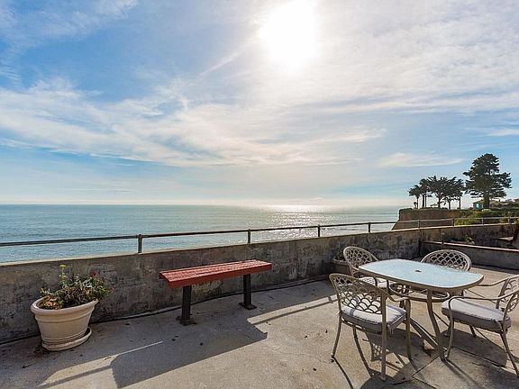 2nd image of 4800 Opal Cliff Dr APT 303