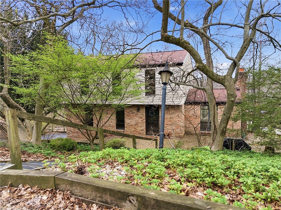 1st image of 101 Dogwood Ln