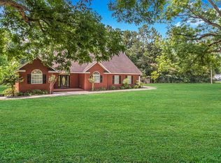 1235 Bennett Xing, Jesup, GA 31545