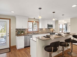 8 Grace Rd, Woburn, MA 01801