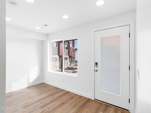4th image of 6621 Mountain Alder Way #22