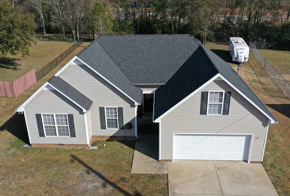 1st image of 747 Fleming Farms Dr