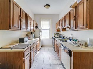 103 12th St APT 3, Hoboken, NJ 07030