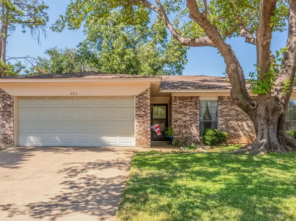 2613 Marta Dr, Irving, TX 75060