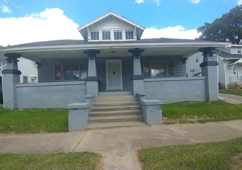 1st image of 521 E Main St