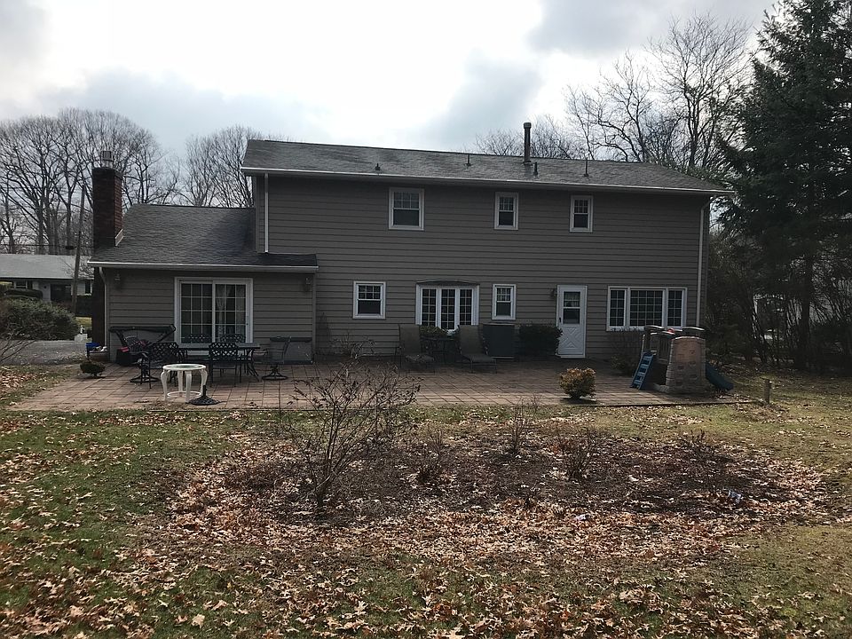 2nd image of 29 Lawrence Pl