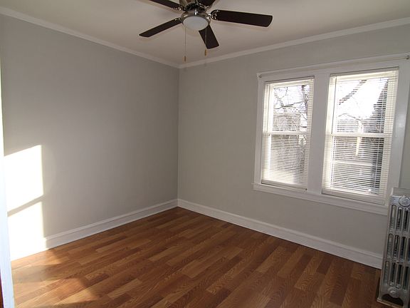 4th image of 3305 N Lockwood Ave #2