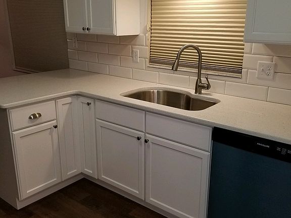 2nd image of 504 S Jefferson St