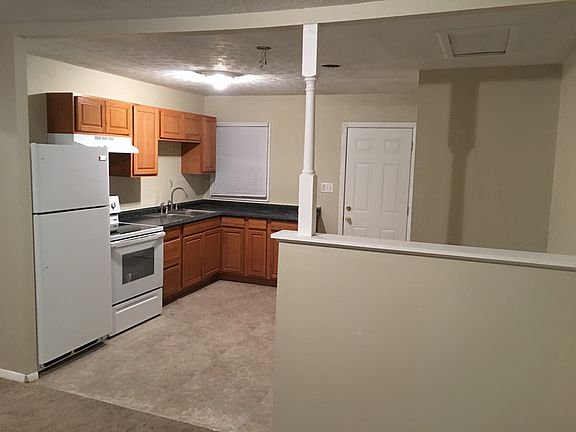 2nd image of 296 Marchmont Dr