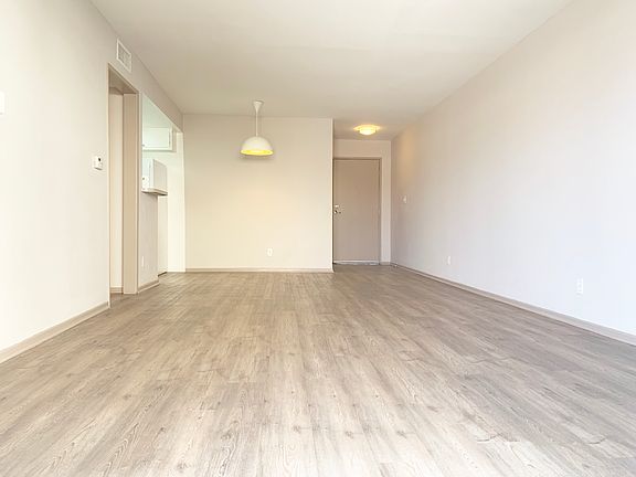 2nd image of 3130 Bagley Ave APT 109