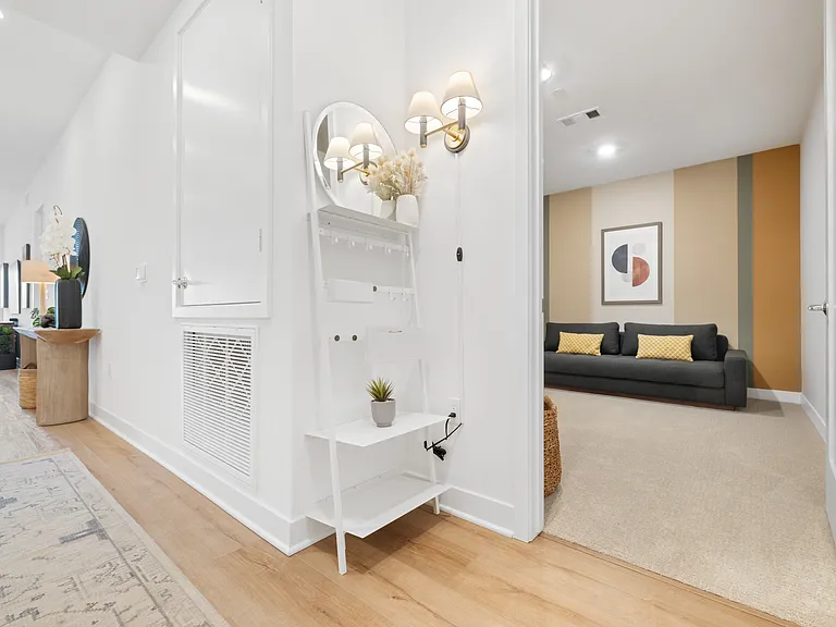 4303 Rivington — Photo 9