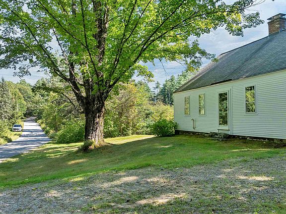 2nd image of 285 Range Road