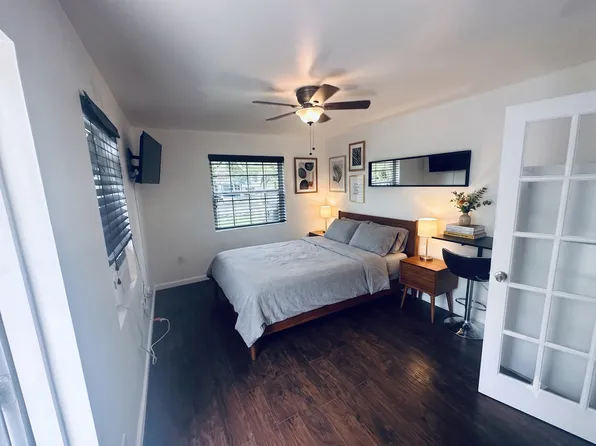1943 Mayo St #1, Hollywood, FL 33020